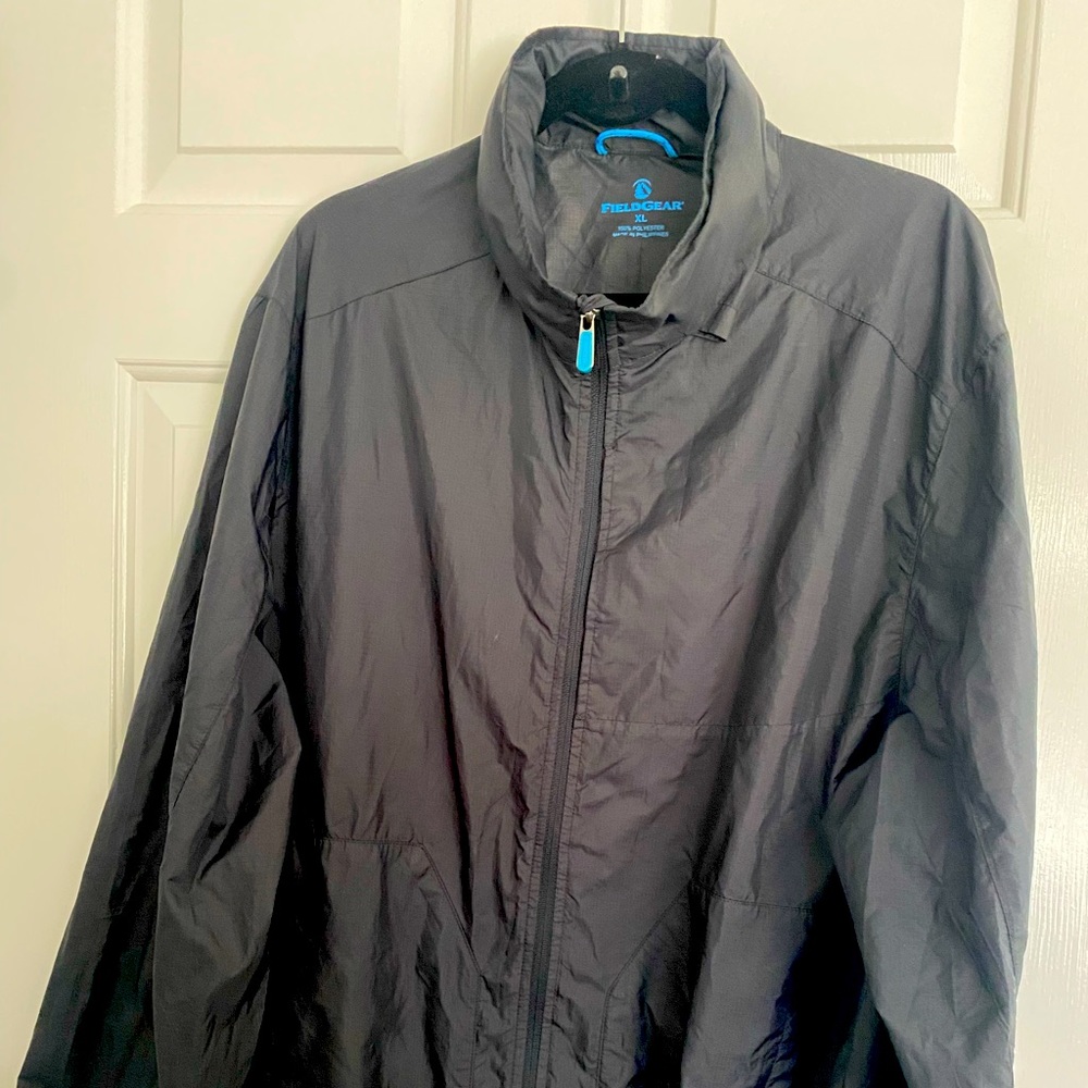 Field Gear Men’s Windbreaker